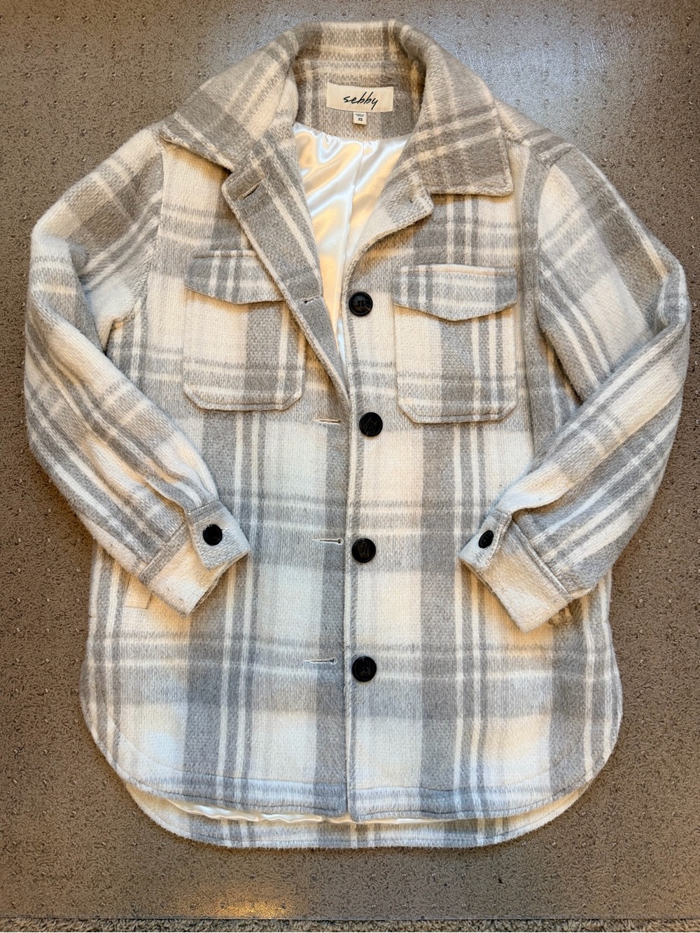 Sebby Oversized Thick Warm Wool Blend Plaid Shacket Jacket in Cream & Gray